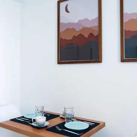 Couette-café Lena Magda Furore