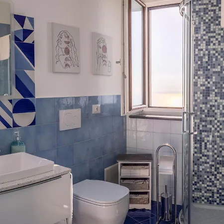 Lena Magda Couette-café